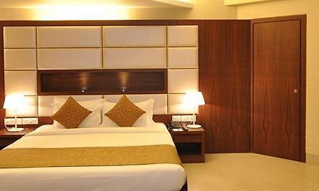 Kempton Hotel Calcutta  Esterno foto