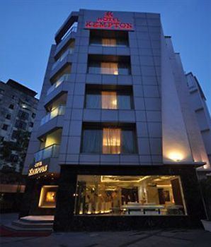 Kempton Hotel Calcutta  Esterno foto