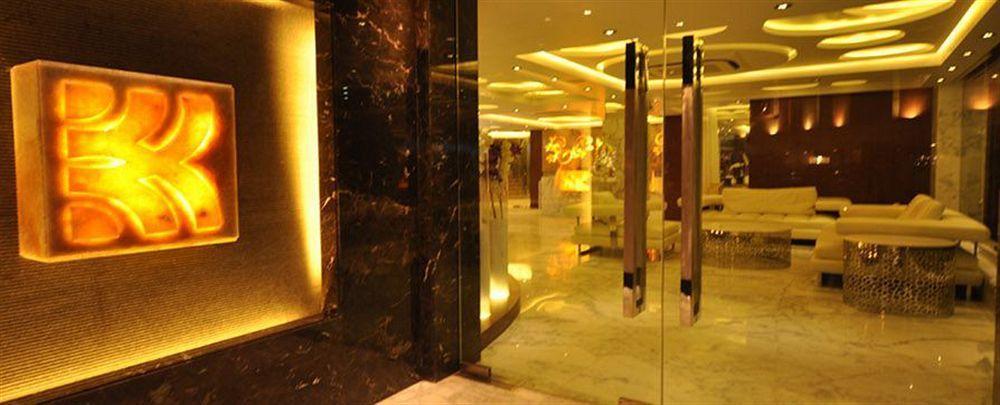 Kempton Hotel Calcutta  Esterno foto