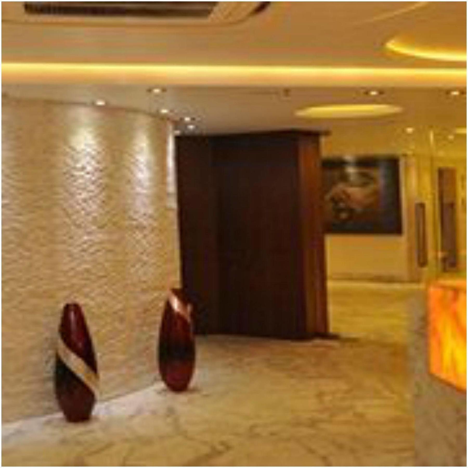 Kempton Hotel Calcutta  Esterno foto