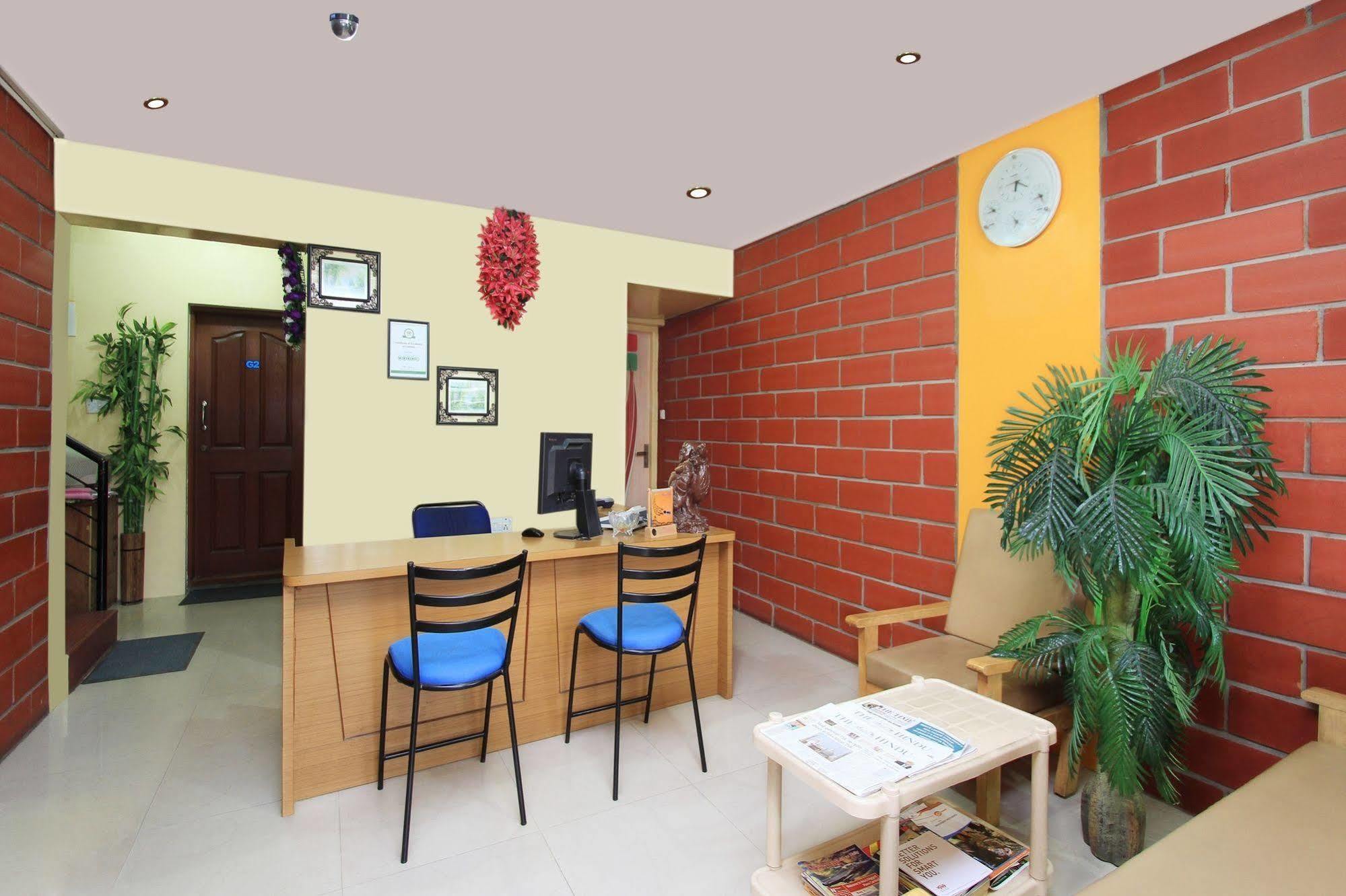 Kempton Hotel Calcutta  Esterno foto